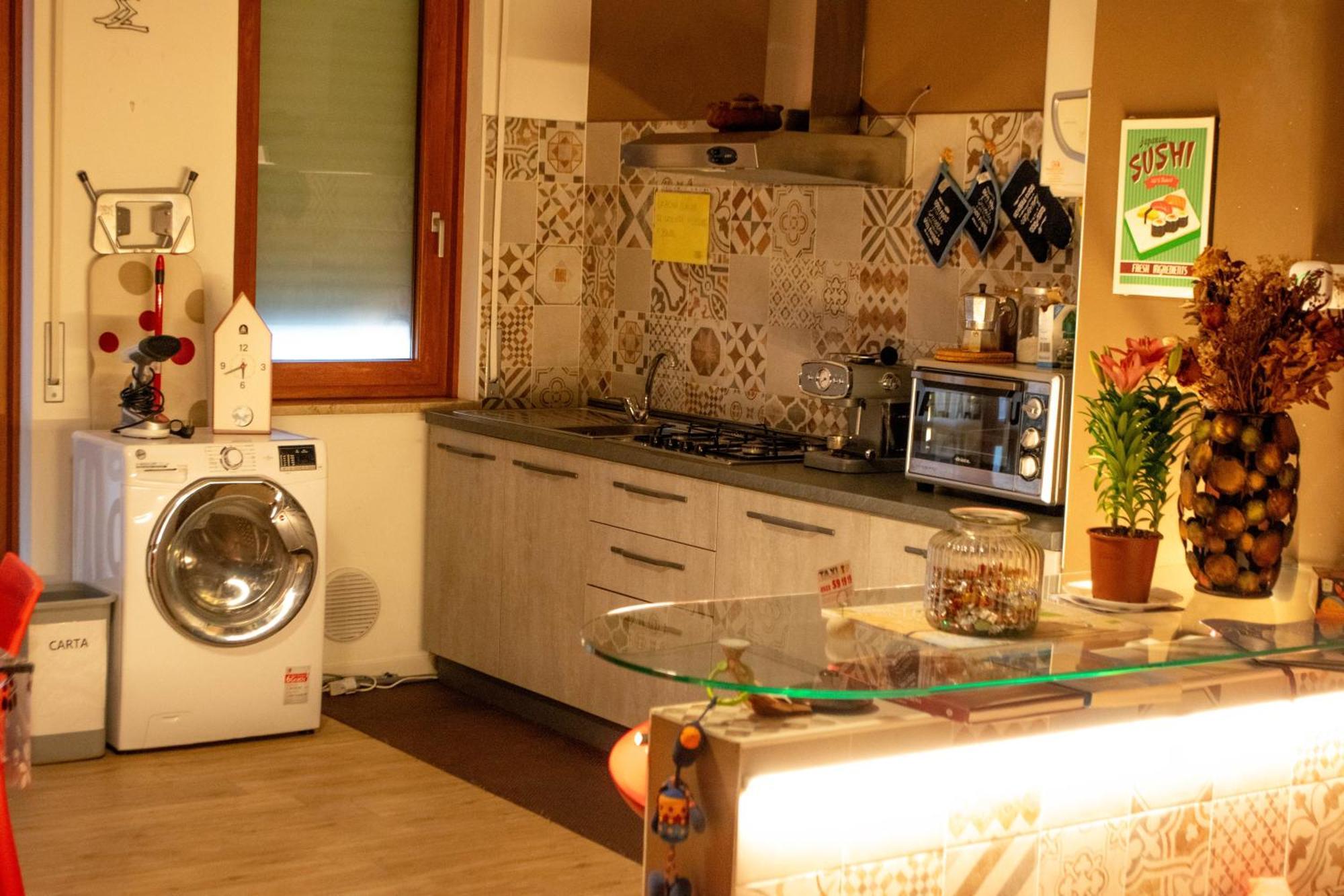 Emmanueli65 Fronte Clinica Per 4 Matrimoniale E Castello Bed & Breakfast เปียเชนซา ภายนอก รูปภาพ